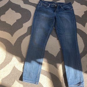 Women’s skinny jeans